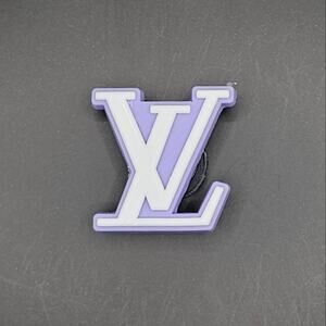 (5/$15) LV Croc Charm